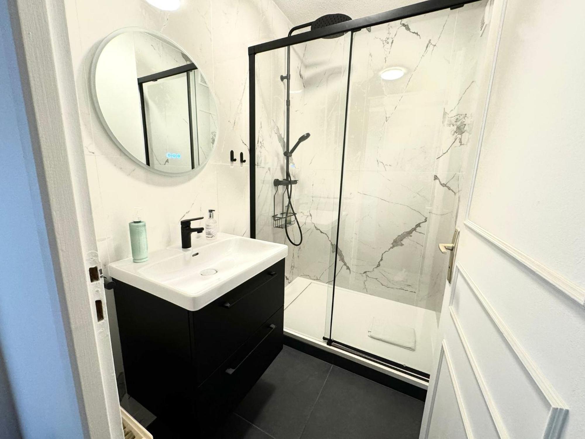 Appartement Quai Saone - By Primo C0Nciergerie Tournus Exterior foto