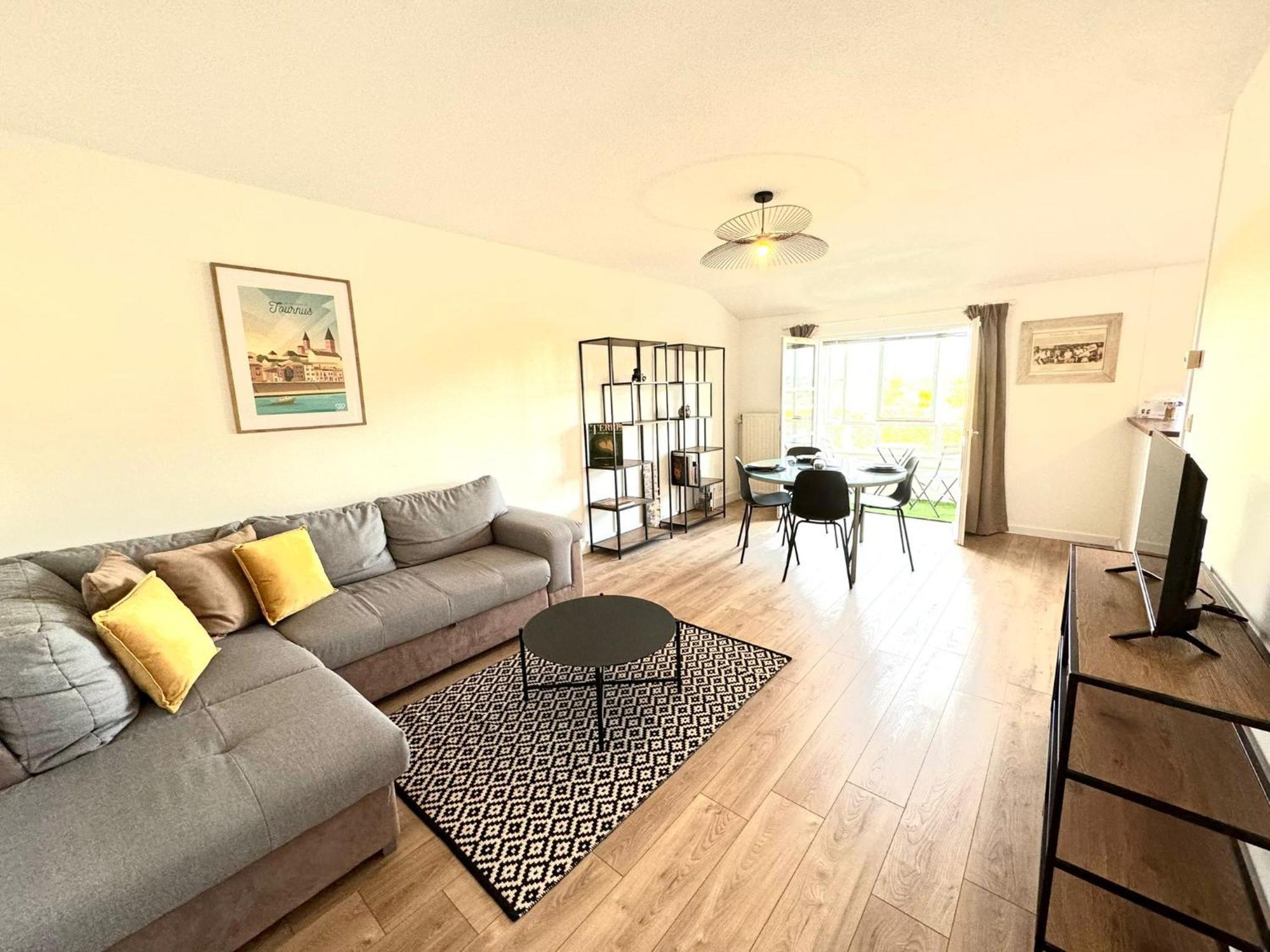 Appartement Quai Saone - By Primo C0Nciergerie Tournus Exterior foto